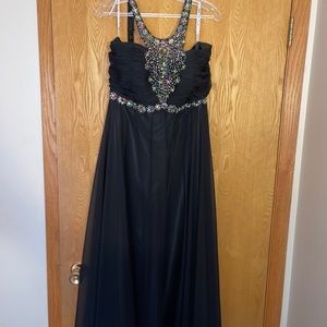 Halter prom/formal dress size 14